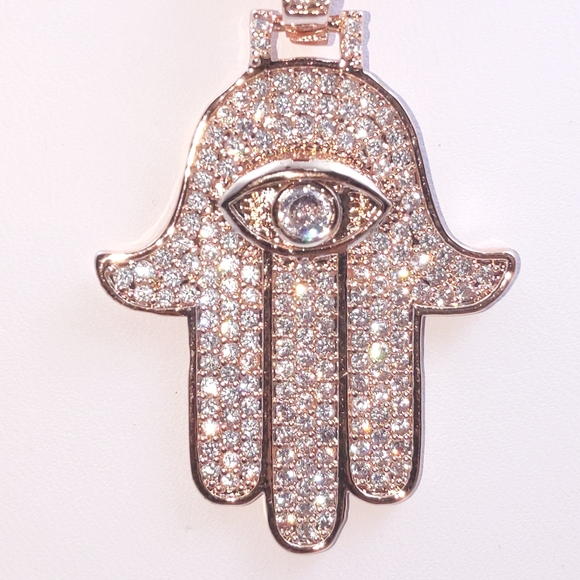 Rose Gold Hand of Hamza + 20" Rope Chain - Picture 4 of 7